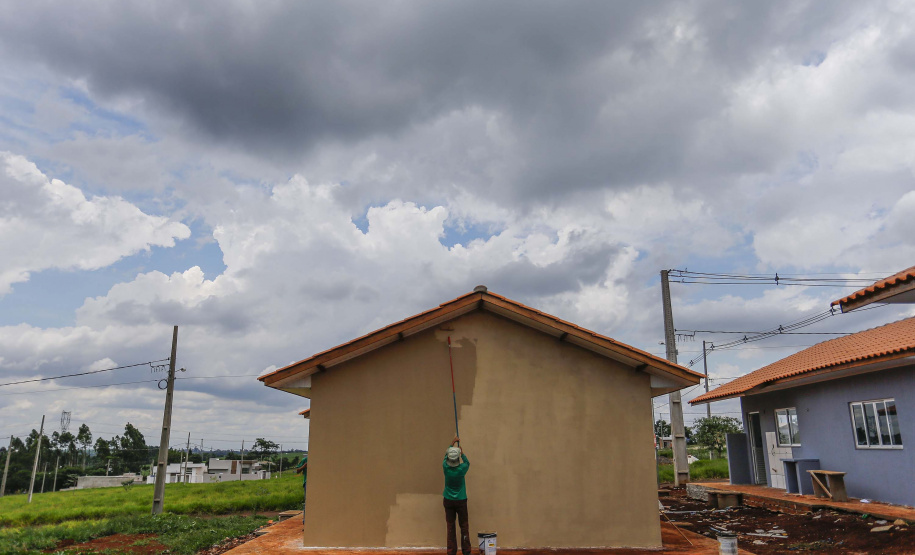 SANTA TEREZA DO OESTE - 02-12-2020 -OBRAS DE CASAS POPULARES - Foto: Jonathan Campos/ AEN