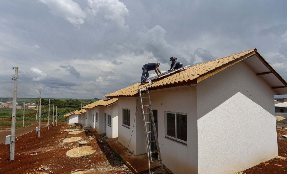 SANTA TEREZA DO OESTE - 02-12-2020 -OBRAS DE CASAS POPULARES - Foto: Jonathan Campos/ AEN