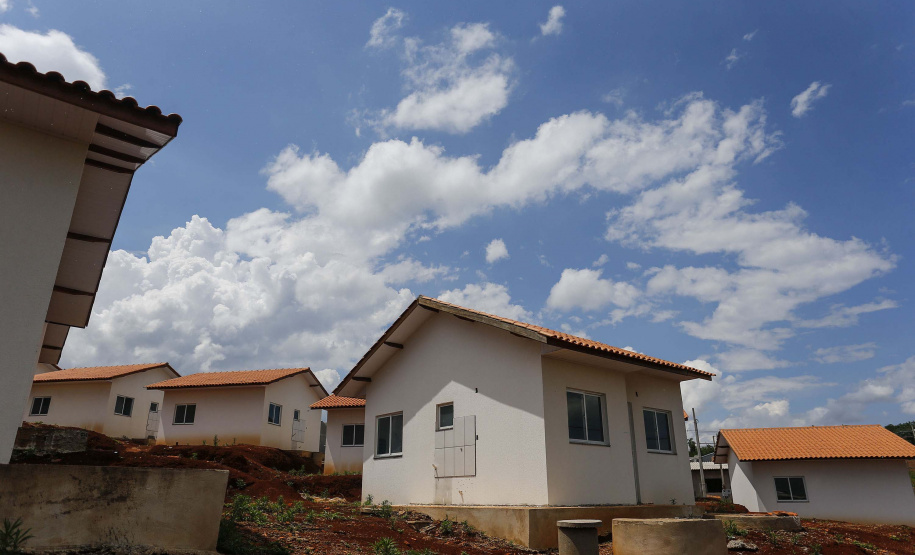 SANTA TEREZA DO OESTE - 02-12-2020 -OBRAS DE CASAS POPULARES - Foto: Jonathan Campos/ AEN