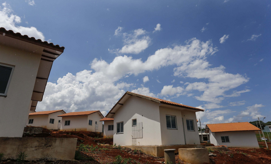 SANTA TEREZA DO OESTE - 02-12-2020 -OBRAS DE CASAS POPULARES - Foto: Jonathan Campos/ AEN