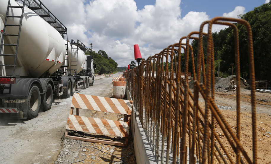 ALMIRANTE TAMANDARE - 16-12-2020 -OBRAS DE DUPLICAÇÃO NA RODOVIA DOS MINERIOS - FOTO: JONATHAN CAMPOS/ AEN