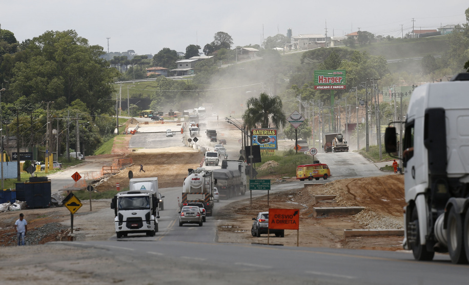 ALMIRANTE TAMANDARE - 16-12-2020 -OBRAS DE DUPLICAÇÃO NA RODOVIA DOS MINERIOS - FOTO: JONATHAN CAMPOS/ AEN