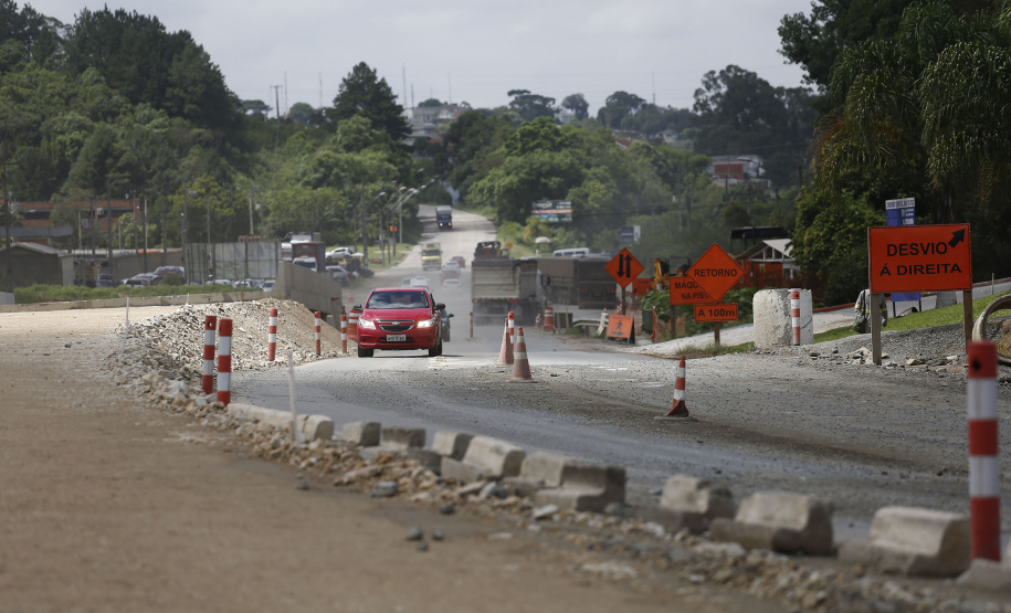 ALMIRANTE TAMANDARE - 16-12-2020 -OBRAS DE DUPLICAÇÃO NA RODOVIA DOS MINERIOS - FOTO: JONATHAN CAMPOS/ AEN
