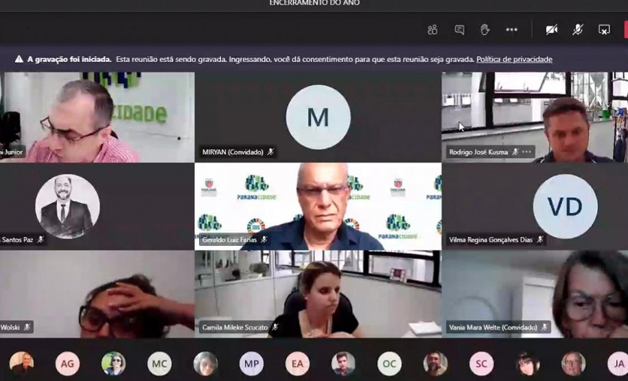 Em reunião com os servidores, por videoconferência, gestores da autarquia destacaram que os serviços, obras e ações observados nos Relatórios de Planos e Metas foram cumpridos com rigor e precisão em todos os municípios do Paraná.
Foto: SEDU