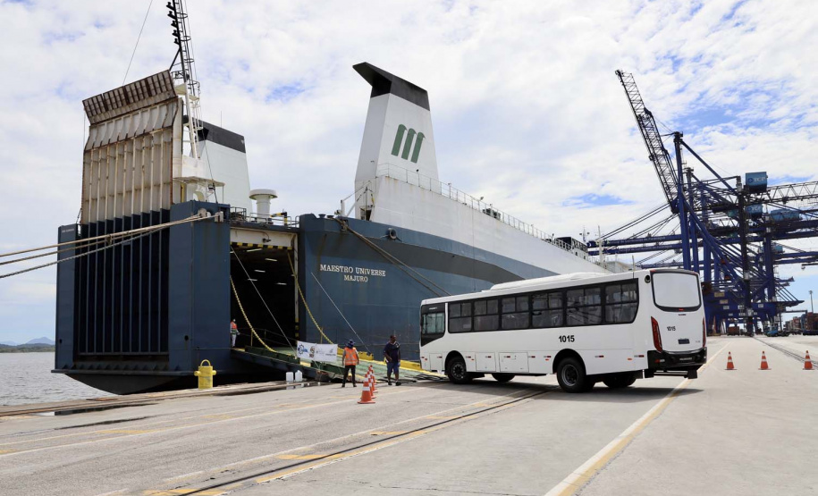 Série de recordes consolida bom ano dos portos do Paraná.