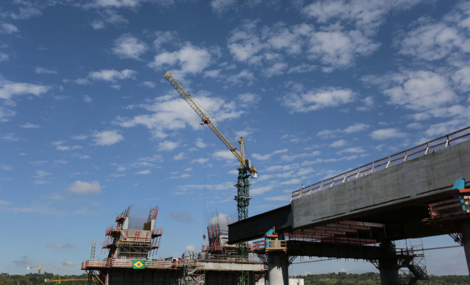 Governo realiza obras e investimentos robustos em infraestrutura - Foto:Jonathan Campos/AEN
