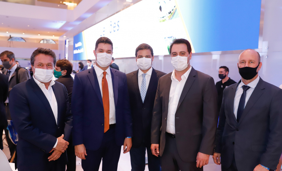 Paraná passa a ser o primeiro Estado do Brasil a conceder um terminal portuário por decisão própria. O terminal PAR12 tem 74,1 mil metros quadrados de área e capacidade estática para 4 mil veículos e armazenagem anual de 120 mil veículos.