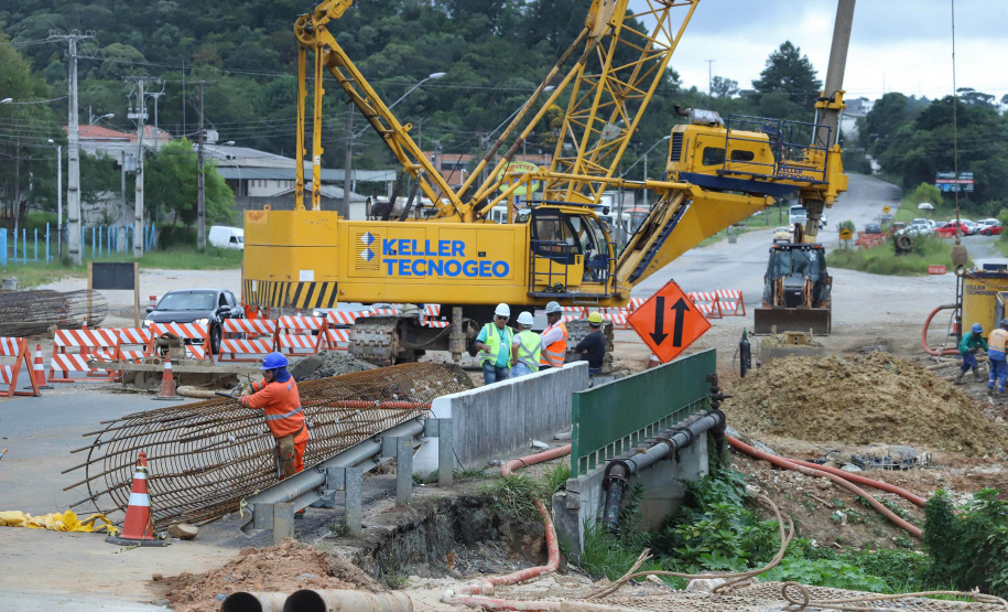 Investimento de R$ 263,5 milhões garante obras rodoviárias em todo o Paraná.