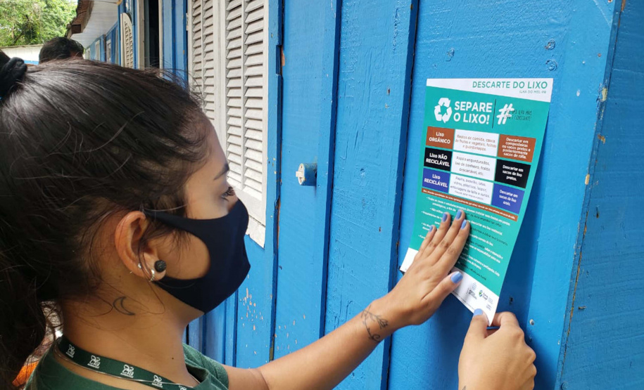 Selo Verde mobiliza Ilha do Mel para descarte correto de resíduos