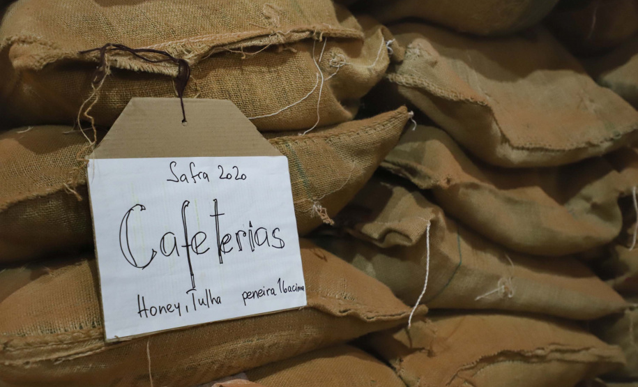 Localizada em Santa Mariana, a fazenda é gerida por Cornélia Gamerschlag e seu marido, Norbert