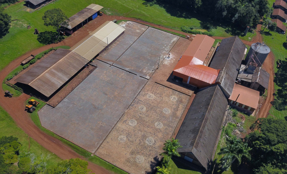 Localizada em Santa Mariana, a fazenda é gerida por Cornélia Gamerschlag e seu marido, Norbert