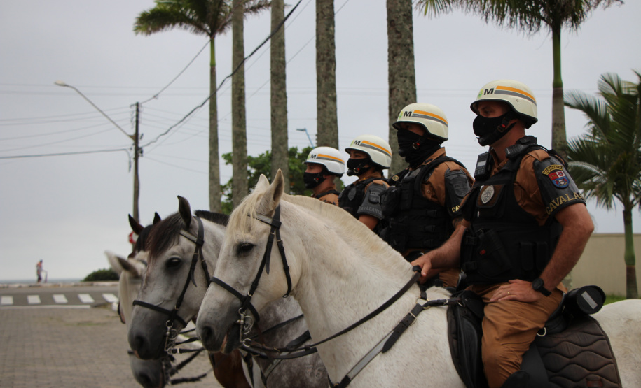 A estratégia de presença ostensiva e maciça da Polícia Militar nas ruas resultou na redução dos principais índices criminais durante os 15 primeiros dias do Verão Consciente 2020/2021 no Litoral.   -  Foto: Divulgação PMPR