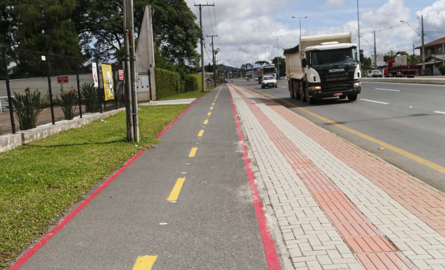 Governo entrega primeira fase da revitalização da Rodovia da Uva. Foto: Jonathan Campos/AEN