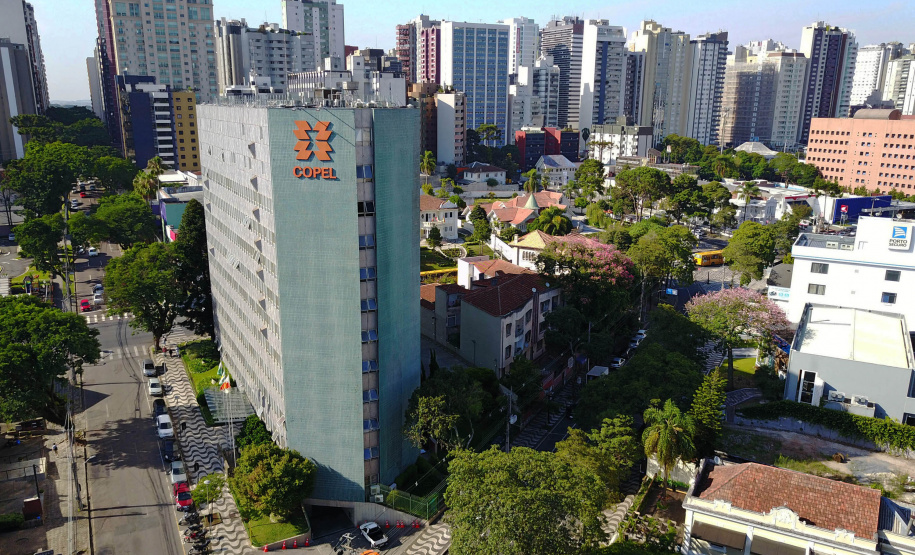 A Copel agora compõe também a carteira do Índice Carbono Eficiente (ICO2) da B3. O grupo reúne 62 ações de 58 companhias de 22 setores.  -  Foto: Divulgação Copel