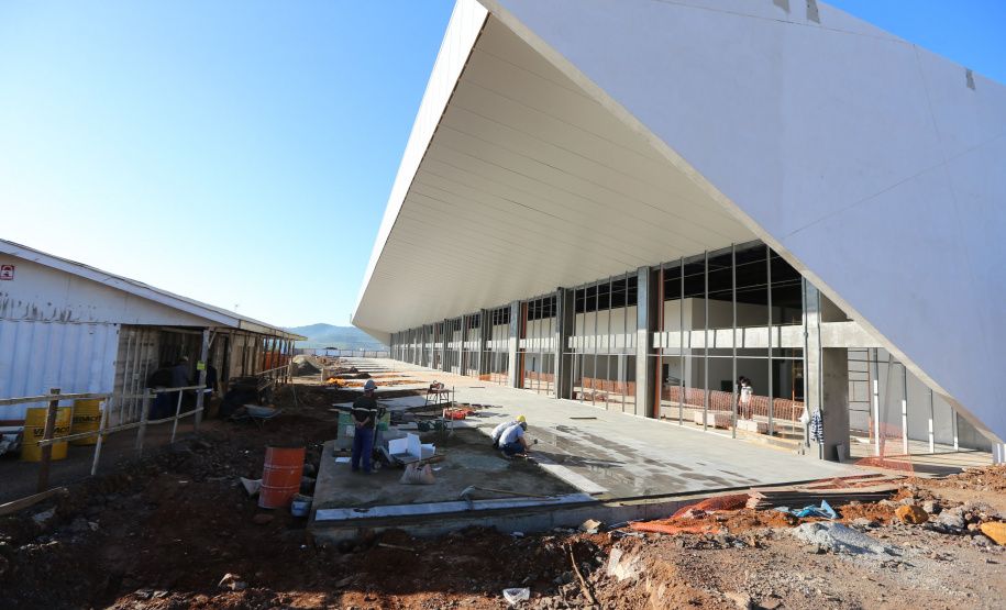 Investimentos do Estado vão estimular a retomada econômica.