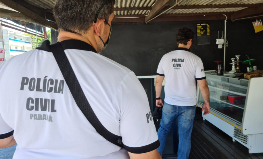 PCPR prende três pessoas e apreende um adolescente em ação contra o tráfico de drogas no Litoral  -  Foto: Divulgaçãp PCPR/SESP