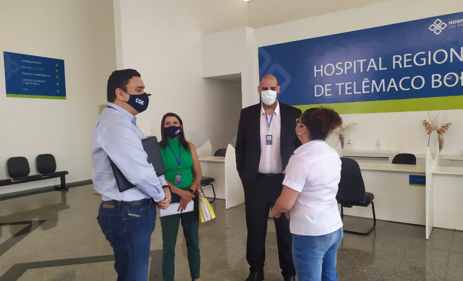 Hospitais do Paraná passam por verificação de conformidade com regras, determinações e disponibilização de leitos, principalmente com relação ao tratamento das vítimas da covid-19. As inspeções são feitas por agentes da Controladoria-Geral do Estado, que nesta sexta-feira (08) foram ao Hospital Regional de Telêmaco Borba, nos Campos Gerais, inaugurado há seis meses. - Curitiba, 08/01/2021 - Foto: Divulgação CGE