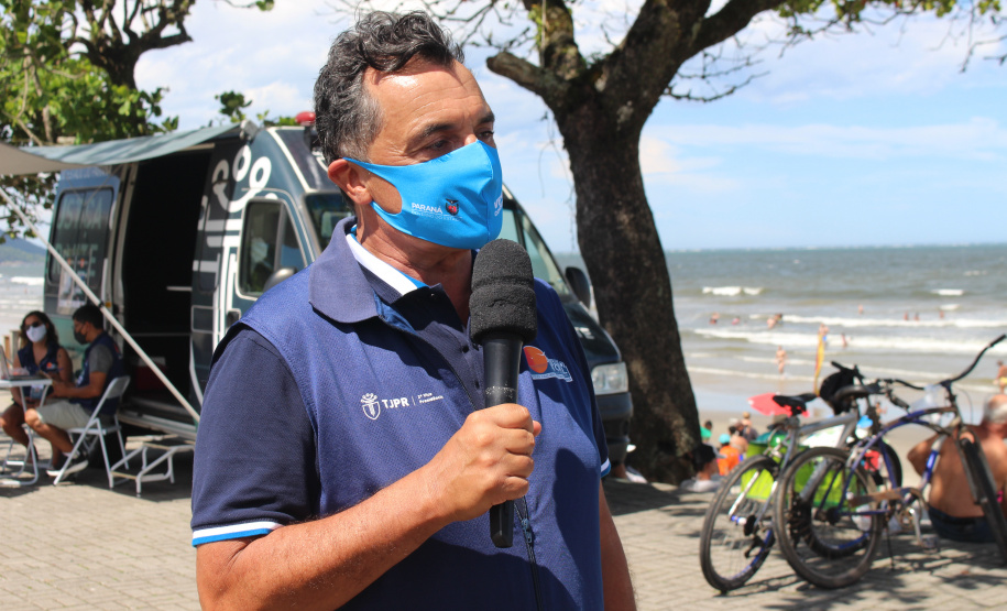 Para facilitar o contato com os moradores e veranistas que estiverem nas praias do Paraná durante a temporada de verão, o Tribunal de Justiça do Paraná (TJPR), por meio da 2ª Vice-Presidência, trouxe ao litoral o projeto “Justiça Itinerante”, que faz parte das atividades do Verão Consciente 2020/2021 do Governo do Estado. A unidade móvel percorre os balneários das praias do Paraná até a próxima segunda-feira (11/01). -  Curitiba, 08/01/2021  -  Foto: Divulgação TJPR