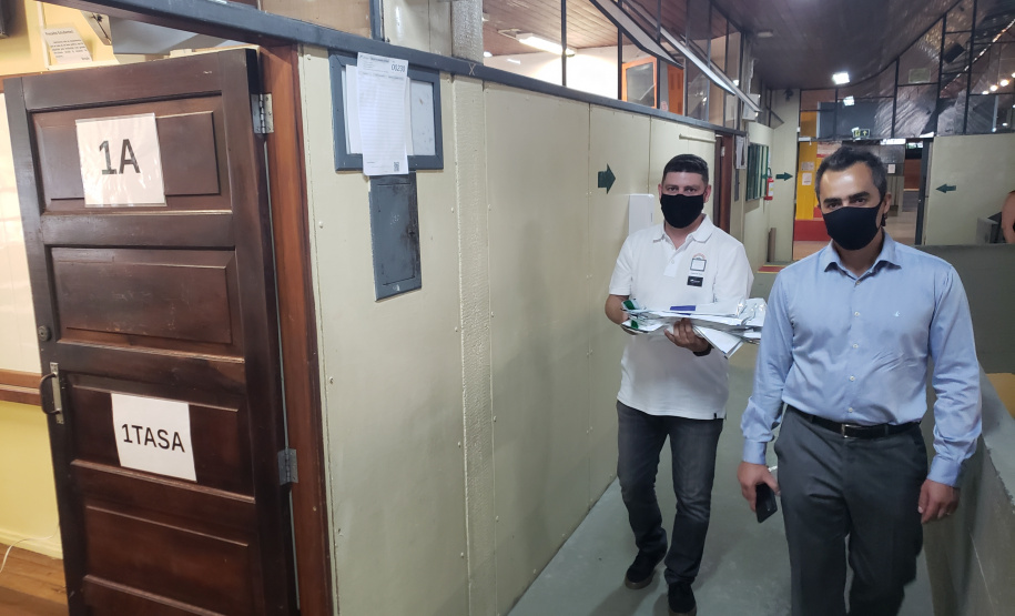 A prova objetiva do PSS (Processo Seletivo Simplificado) transcorreu com tranquilidade neste domingo (10) nos 198 locais de prova, em 30 cidades do Paraná. - Curitiba, 10/01/2021 - Foto: BRUNNO MARCEL BRUGNOLO/ SEED