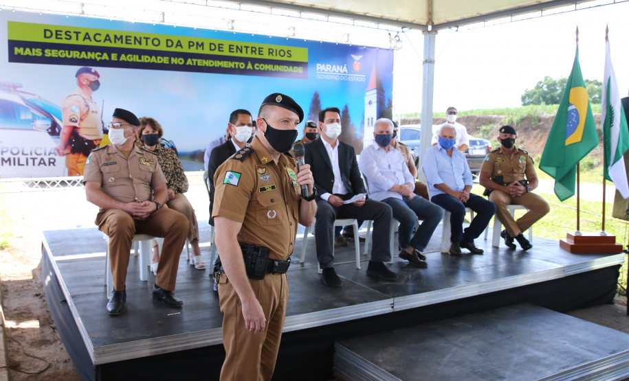 Um investimento do Governo do Estado vai reforçar a segurança do distrito de Entre Rios, área rural de Guarapuava, na região Central do Paraná. Nesta segunda-feira (11), o governador Carlos Massa Ratinho Junior esteve na localidade para a inauguração da nova sede Destacamento da Polícia Militar instalada no distrito.  Entre Rios, Guarapuava, 11/01/2021  -  Foto: Geraldo Bubniak/AEN