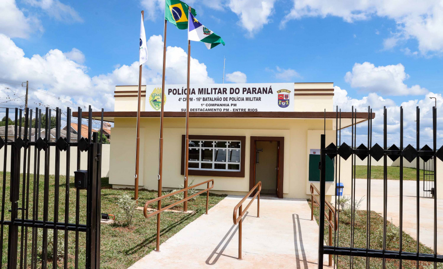 Governador inaugura sede do destacamento da PM de Entre Rios, em Guarapuava.