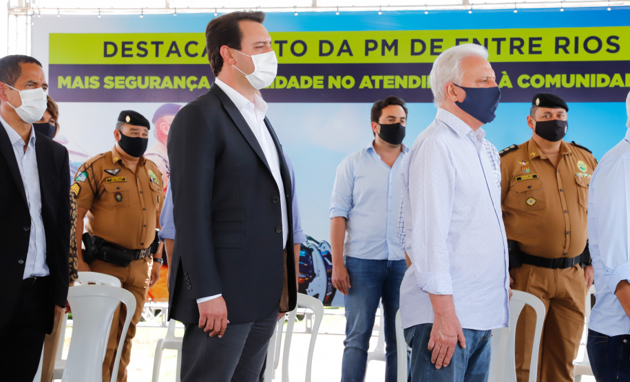 Um investimento do Governo do Estado vai reforçar a segurança do distrito de Entre Rios, área rural de Guarapuava, na região Central do Paraná. Nesta segunda-feira (11), o governador Carlos Massa Ratinho Junior esteve na localidade para a inauguração da nova sede Destacamento da Polícia Militar instalada no distrito.  Entre Rios, Guarapuava, 11/01/2021  -  Foto: Rodrigo Félix Leal