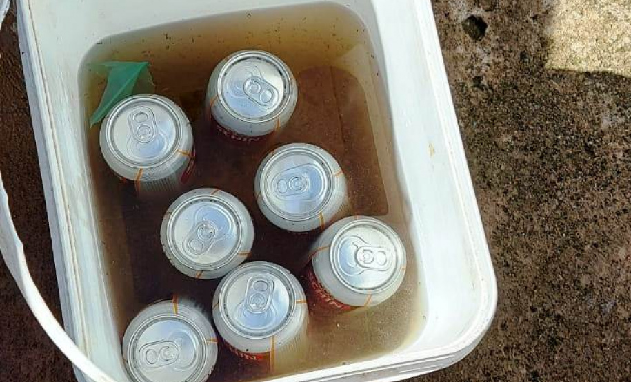 A Secretaria de Estado da Saúde divulgou nesta terça-feira (12) o primeiro boletim de 2021 com os dados do monitoramento da dengue no Estado. A Secretaria da Saúde realiza neste momento força-tarefa para atendimento a um surto no município de Sengés, na região dos Campos Gerais. As equipes detectaram e removeram de forma mecânica centenas de criadouros em recipientes usados para armazenar água como baldes, caixas d´água e tanques.  -  Foto: Divulgação SESA