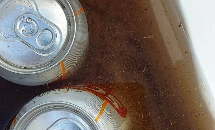 A Secretaria de Estado da Saúde divulgou nesta terça-feira (12) o primeiro boletim de 2021 com os dados do monitoramento da dengue no Estado. A Secretaria da Saúde realiza neste momento força-tarefa para atendimento a um surto no município de Sengés, na região dos Campos Gerais. As equipes detectaram e removeram de forma mecânica centenas de criadouros em recipientes usados para armazenar água como baldes, caixas d´água e tanques.  -  Foto: Divulgação SESA