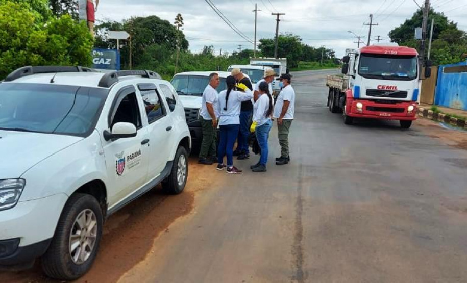A Secretaria de Estado da Saúde divulgou nesta terça-feira (12) o primeiro boletim de 2021 com os dados do monitoramento da dengue no Estado. A Secretaria da Saúde realiza neste momento força-tarefa para atendimento a um surto no município de Sengés, na região dos Campos Gerais. As equipes detectaram e removeram de forma mecânica centenas de criadouros em recipientes usados para armazenar água como baldes, caixas d´água e tanques.  -  Foto: Divulgação SESA