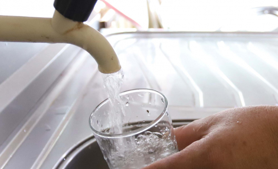 Paranacidade debate o acesso à água potável e ao saneamento. Foto: Arnaldo Alves/Arquivo AEN