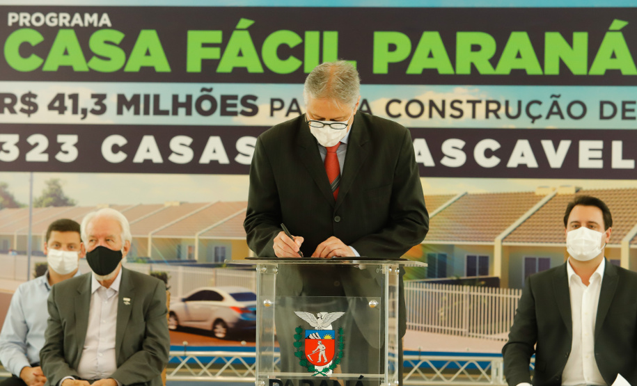 CURITIBA - 13-01-2021 - Governador Carlos Massa Ratinho Junior, lança o programa Casa Fácil Paraná.