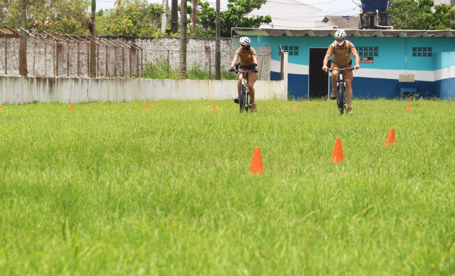 Policiais militares passam por capacitação de ciclopatrulhamento no Litoral
. Foto:PMPR