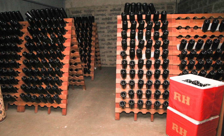 Indústria cresce pelo 7º mês consecutivo e recupera patamar pré-pandemia - Feito no Paraná - Vinícola RH, em Mariópolis Foto: Ari Dias/AEN