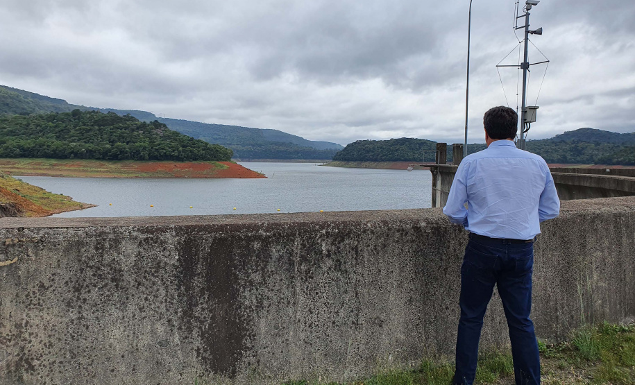 Prefeitos e representantes municipais das cidades que rodeiam as seis usinas hidrelétricas do Rio Iguaçu conheceram a Resolução Conjunta Sedest/IAT n°023/2019 e a estrutura da Secretaria do Desenvolvimento Sustentável e do Turismo