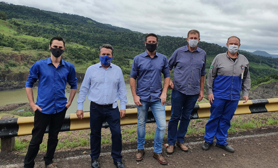 Prefeitos e representantes municipais das cidades que rodeiam as seis usinas hidrelétricas do Rio Iguaçu conheceram a Resolução Conjunta Sedest/IAT n°023/2019 e a estrutura da Secretaria do Desenvolvimento Sustentável e do Turismo