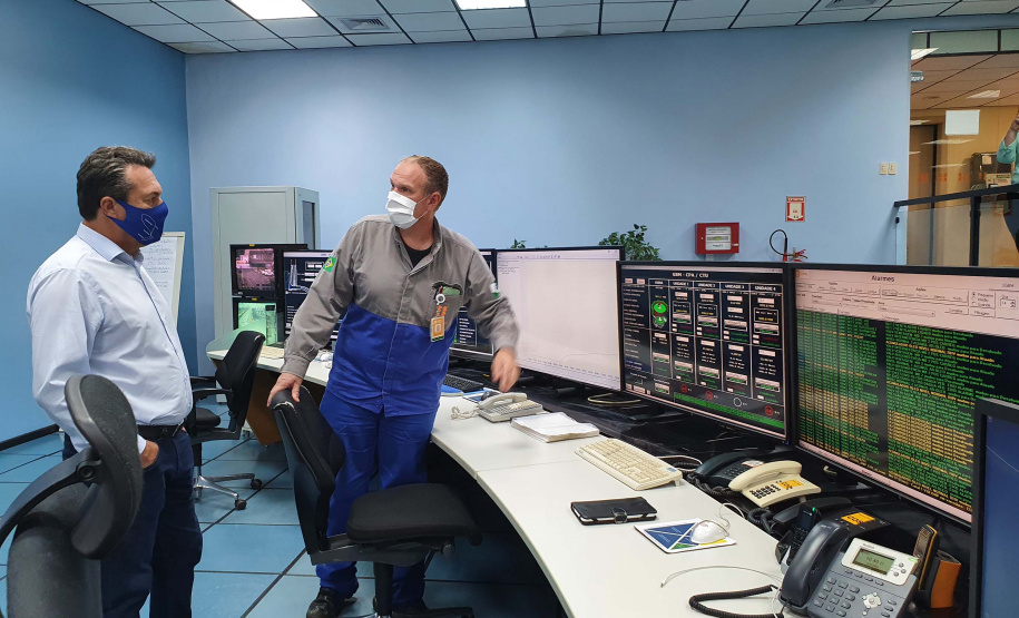 Prefeitos e representantes municipais das cidades que rodeiam as seis usinas hidrelétricas do Rio Iguaçu conheceram a Resolução Conjunta Sedest/IAT n°023/2019 e a estrutura da Secretaria do Desenvolvimento Sustentável e do Turismo