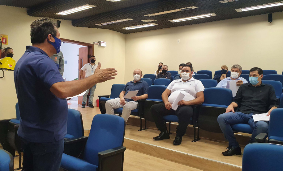 Prefeitos e representantes municipais das cidades que rodeiam as seis usinas hidrelétricas do Rio Iguaçu conheceram a Resolução Conjunta Sedest/IAT n°023/2019 e a estrutura da Secretaria do Desenvolvimento Sustentável e do Turismo