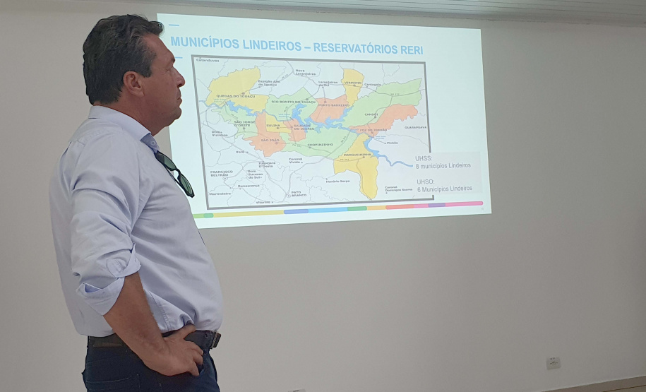 Prefeitos e representantes municipais das cidades que rodeiam as seis usinas hidrelétricas do Rio Iguaçu conheceram a Resolução Conjunta Sedest/IAT n°023/2019 e a estrutura da Secretaria do Desenvolvimento Sustentável e do Turismo