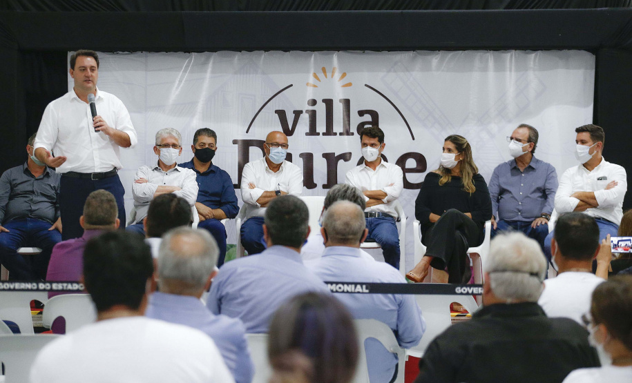 Governador Carlos Massa Ratinho Junior participou nesta segunda-feira (18) da inauguração da Villa Puree, em Santo Antônio do Paraíso. Foto: Jonathan Campos/AEN