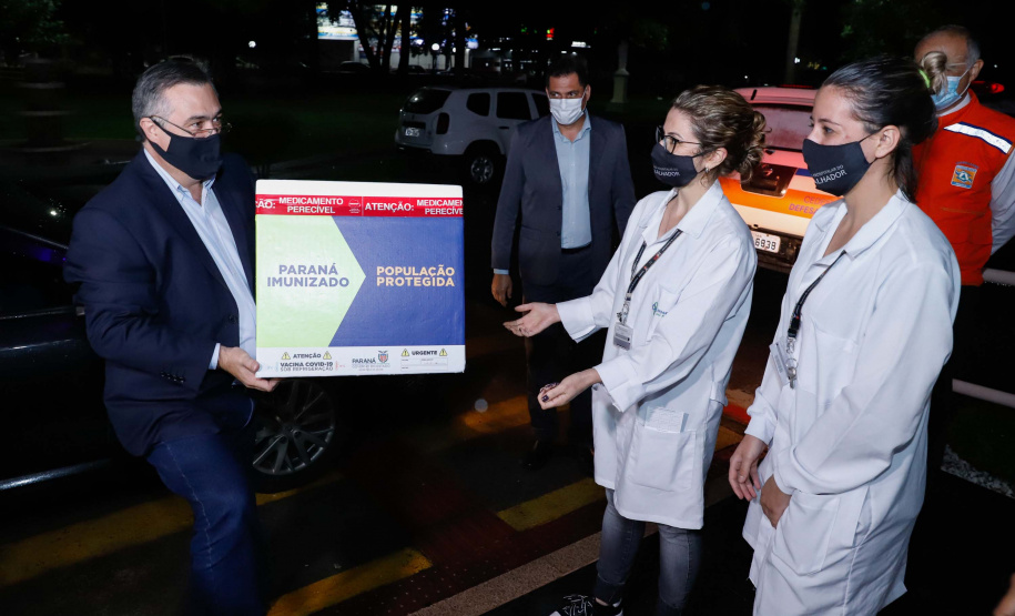 Etapa inicial de vacinação contra a Covid-19.