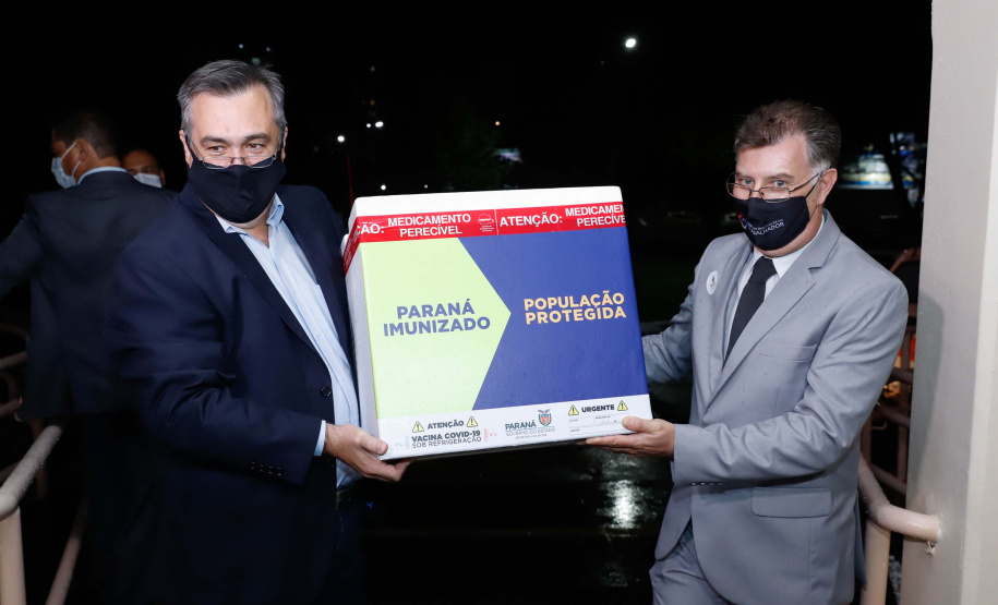 Etapa inicial de vacinação contra a Covid-19.