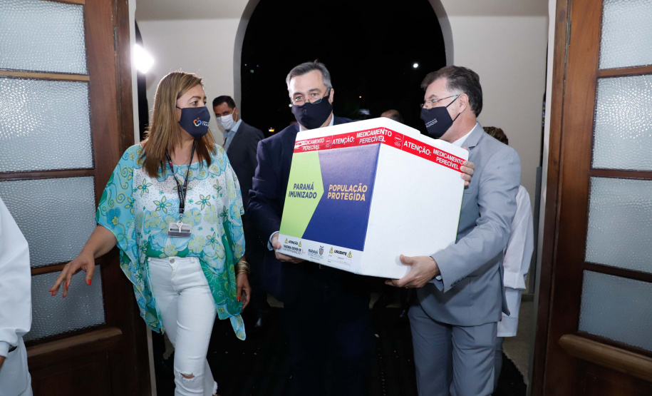 Etapa inicial de vacinação contra a Covid-19.