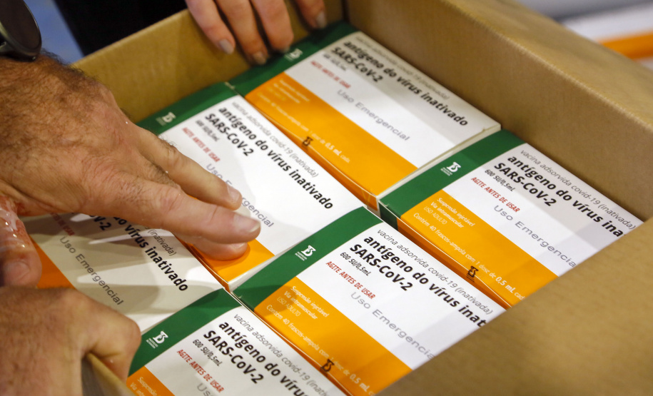 Governo começa a distribuir vacinas no Interior do Paraná.
Foto: Gilson Abreu/AEN
19.01.2021