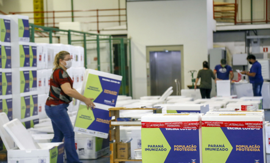 Governo começa a distribuir vacinas no Interior do Paraná.
Foto: Gilson Abreu/AEN
19.01.2021