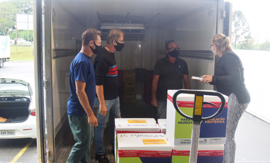 Agilidade das equipes da Saúde garante entrega a todos os municípios do Paraná.
Foto: Américo Antonio/SESA
19.01.2021