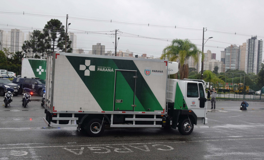 Agilidade das equipes da Saúde garante entrega a todos os municípios do Paraná.
Foto: Américo Antonio/SESA
19.01.2021