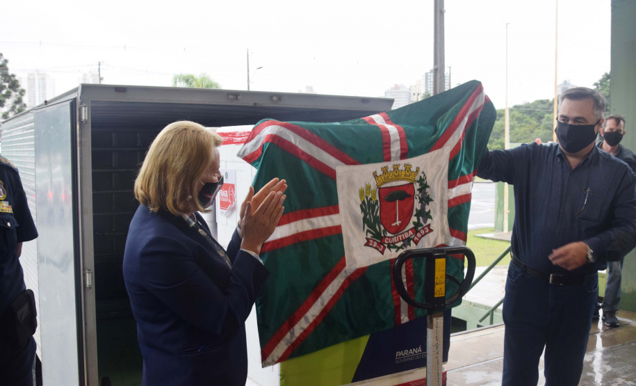 Agilidade das equipes da Saúde garante entrega a todos os municípios do Paraná.
Foto: Américo Antonio/SESA
19.01.2021