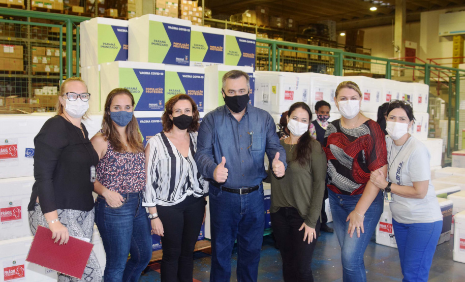 Agilidade das equipes da Saúde garante entrega a todos os municípios do Paraná.
Foto: Américo Antonio/SESA
19.01.2021