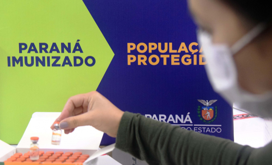 Agilidade das equipes da Saúde garante entrega a todos os municípios do Paraná.
Foto: Américo Antonio/SESA
19.01.2021