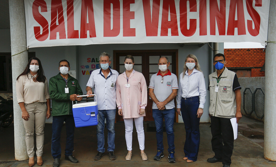 Cidade da longevidade, Quatro Pontes vacina 100% da linha de frente do combate à Covid. FOTO: JONATHAN CAMPOS/AEN
